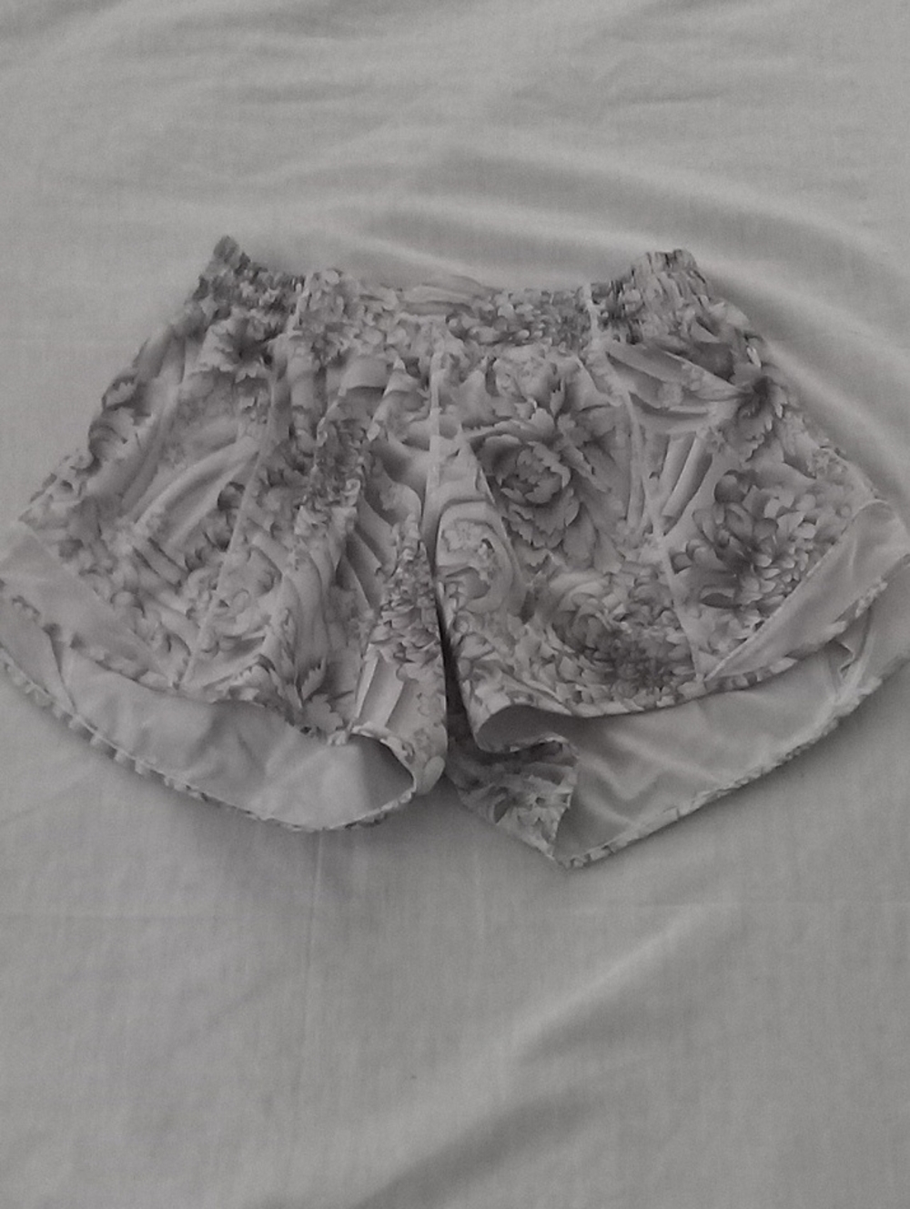 Lululemon Floral Pattern Lightweight Shorts - Gray Tones